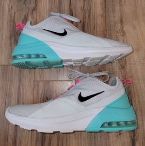 Women's Nike Air Max Motion 2